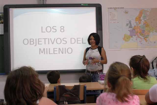 Un total de 650 escolares de 7 colegios públicos jiennenses reflexionan sobre la situación de los países más pobres y el cumplimiento de los Objetivos del Milenio