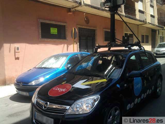 El coche de Google en Linares