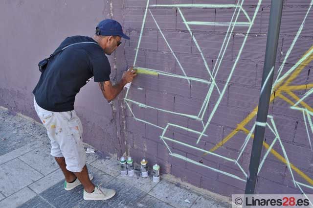 El «graffiti» ya atrae visitantes hasta Linares