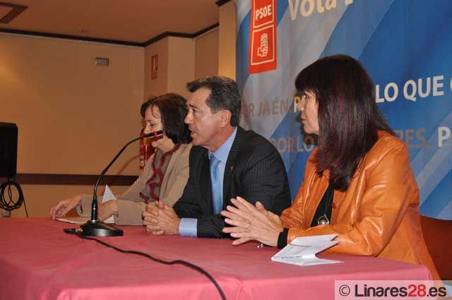 El PSOE organiza un acto con personas mayores