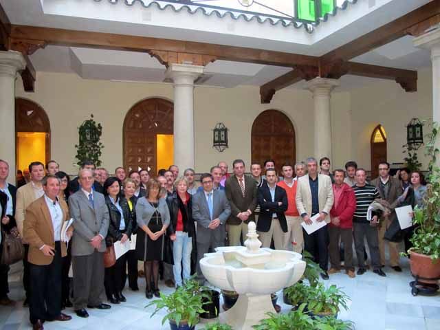 Diputación y Junta entregan Planes de Acción de Energía Sostenible a 56 municipios de la provincia