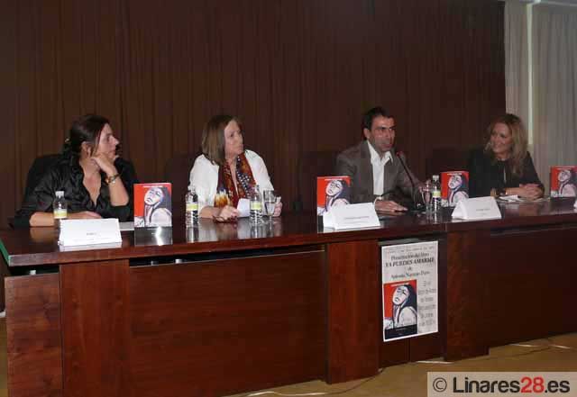 Antonia Naranjo París presenta su libro de poesía “Ya puedes amarme”