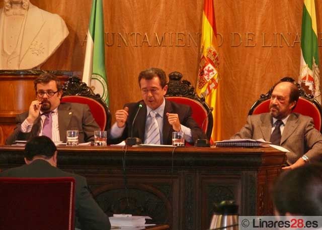 La Corporación Municipal aprueba por unanimidad apoyar a la empresa Covasur