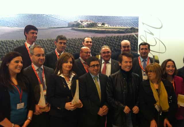 Los aceites de oliva virgen extra “Jaén Selección 2012” se saborean en Fitur 2012