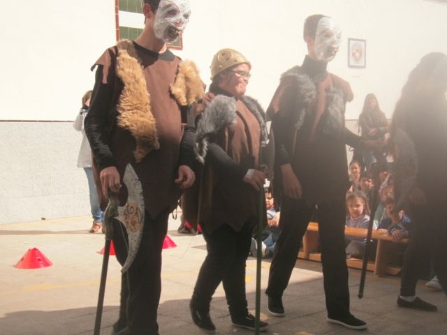 El taller de teatro del CEE Virgen de Linarejos en gira