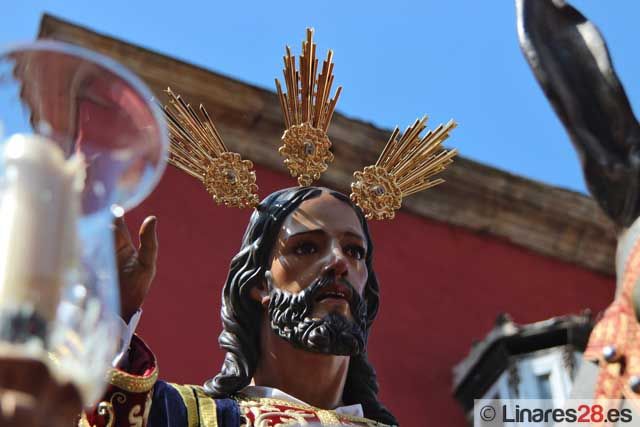 Linares recibe con cariño y admiración a «La Borriquilla»