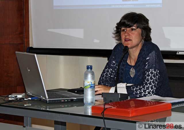 Ángela Sánchez impartió una conferencia sobre la «Casa del Torreón»