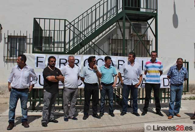 Encierro del Comité de Empresa de ADIF-Jaén en Linares-Baeza