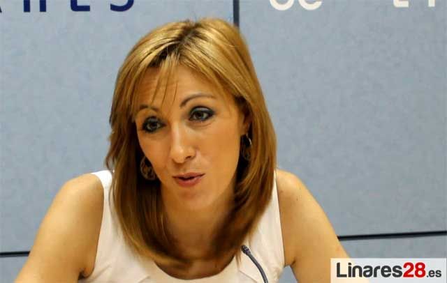 Carmen Domínguez acusa a Izquierda Unida de ir de la mano del Partido Popular en Linares