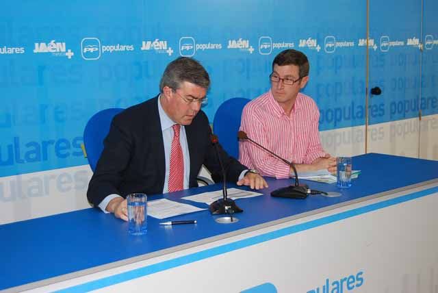 Fernández de Moya destaca el apoyo del Gobierno al destinar casi 320 millones de euros al Plan de Pago a Proveedores en la provincia