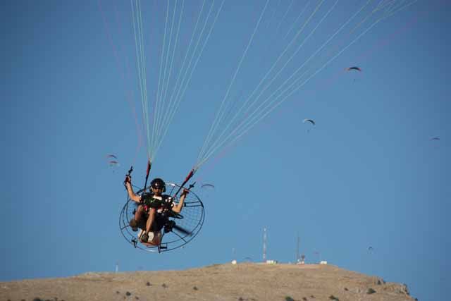 El XIII Festival Internacional del Aire “El Yelmo” espera a 15.000 personas este fin de semana en la Sierra de Segura