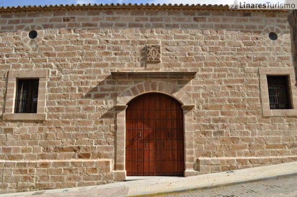 El Pósito alberga una exposición fotográfica sobre el patrimonio minero de Linares