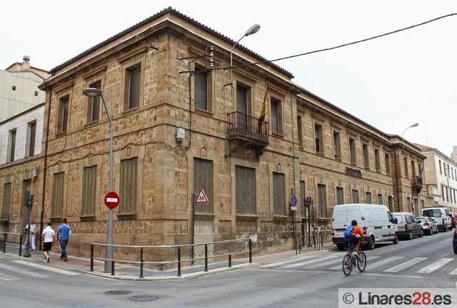 El Consejo Escolar Municipal de Linares advierte de que el modelo educativo público de calidad está en peligro