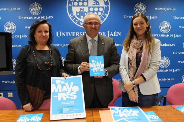 El Programa Universitario de Mayores de la Universidad de Jaén cuenta este curso con 73 personas matriculadas en Linares