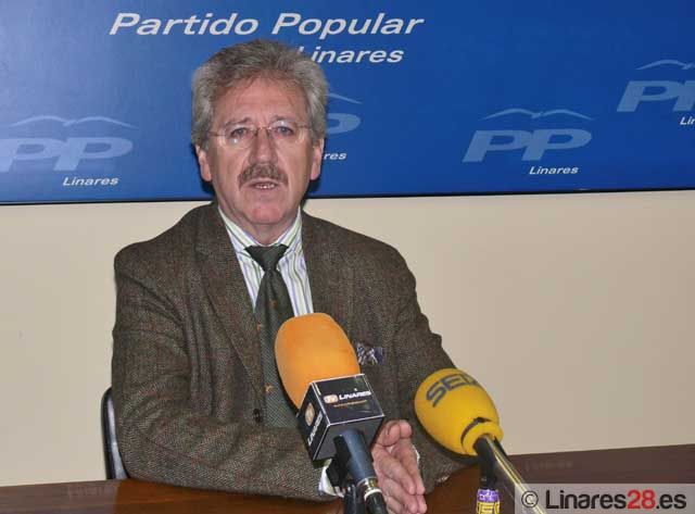 PP: «IU basa su oposición en ‘tirones de orejas’ al equipo de gobierno para luego apoyarlo»