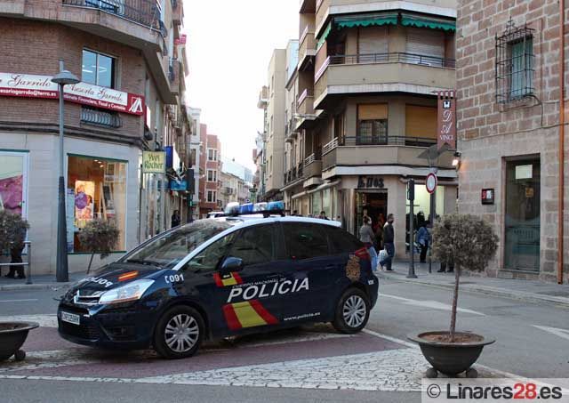 La inspección realizada a una discoteca de Linares permite detectar diferentes infracciones