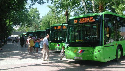 Firman el convenio colectivo de los trabajadores de Transportes Urbanos de Linares, S.L.