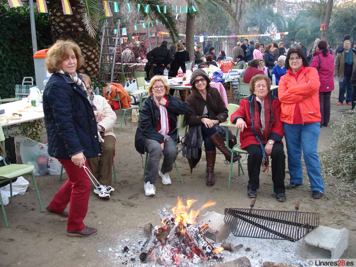 Lumbres de San Antón en el Paulo Freire