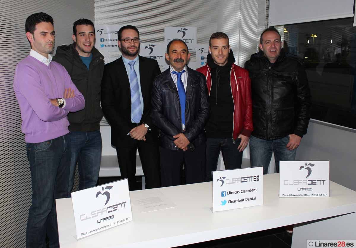 El Linares Deportivo firma un acuerdo de colaboración con la Clínica Cleardent