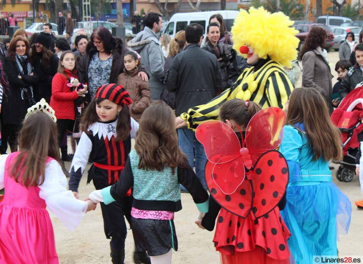 Linares vive su particular desfile de Carnaval