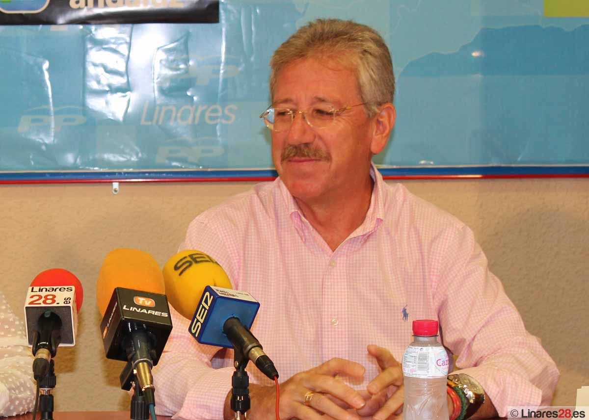 Antonio Martínez: “La campaña de IU es un despropósito más”