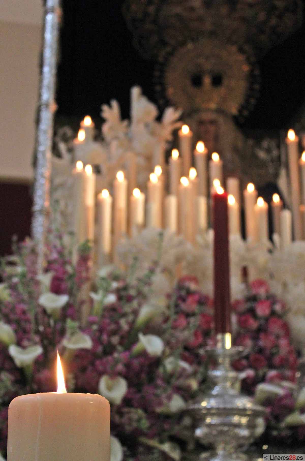 Un lluvioso Domingo de Resurrección cierra la Semana Santa de Linares 2013