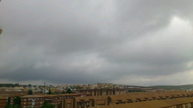 Cielo semicubierto en Linares