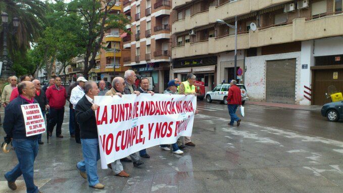 En estos momentos, concentración de los Mutualistas del «28 de Febrero»