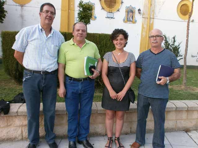 Miembros del PA de Linares visitan el comedor social de Cáritas