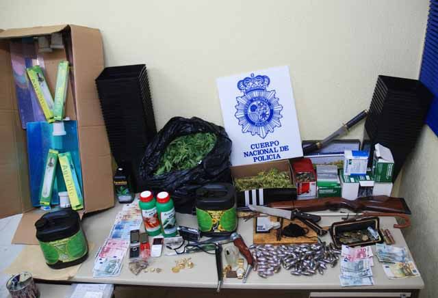 La Policía Nacional desmantela un Punto Negro de venta de droga en Linares