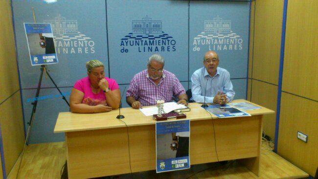 En estos momentos, presentación del Torneo Nacional de Petanca de Linares