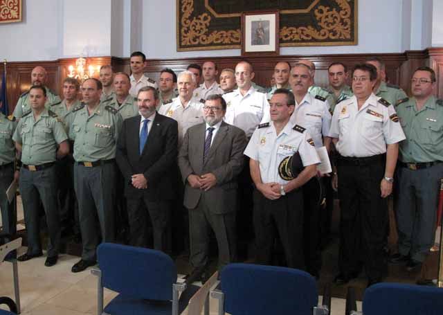 Agradecimiento a guardias civiles y policías nacionales que participaron en el III Plan Director para la convivencia y la seguridad escolar