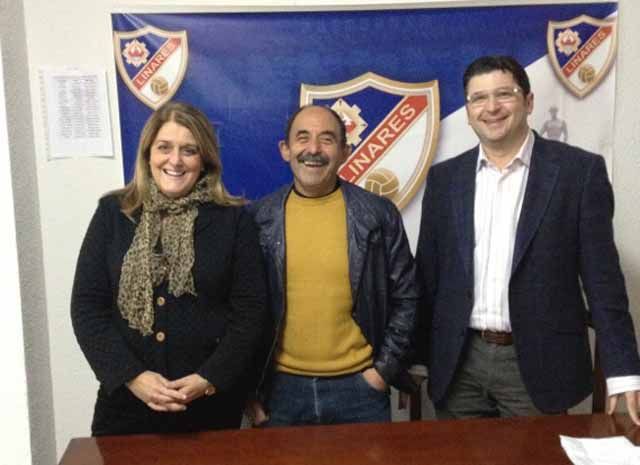 El Partido Popular se compromete con  el Linares Deportivo para exigir con   urgencia la remodelación de Linarejos