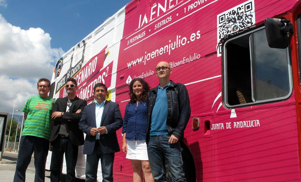 Un autobús promocionará la oferta cultural de ‘Jaén en julio’ por unas cuarenta ciudades andaluzas y jiennenses