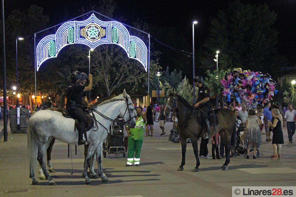 PERFILAN EL DISPOSITIVO DE SEGURIDAD PARA LA FERIA DE LINARES