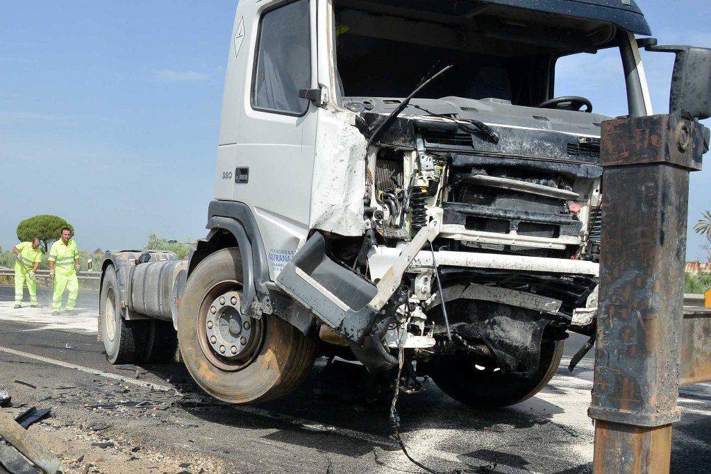 Fallece un hombre en un choque frontal en la A-312 a su paso por Linares