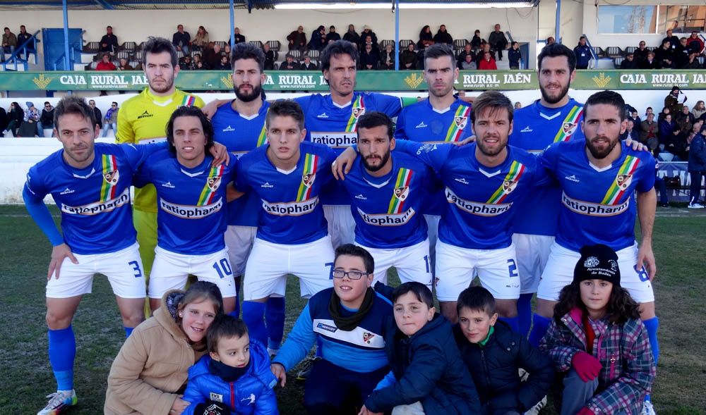 LINARES DEPORTIVO “PARTIDO DE GUANTE BLANCO”