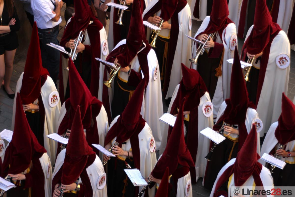 Todos los vídeos de la Semana Santa de Linares 2015