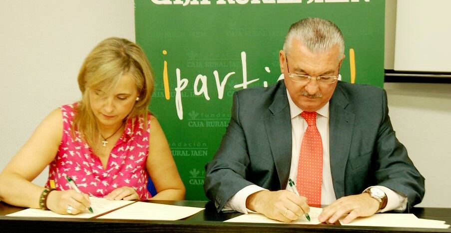 Fundación Caja Rural de Jaén firma un convenio con Cáritas