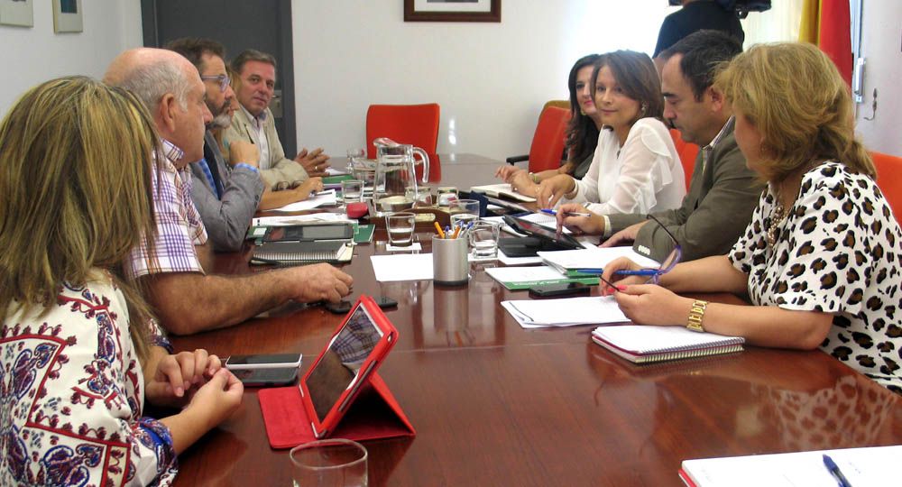 Ana Cobo preside la reunión de los delegados del Gobierno andaluz donde  se han sentado las líneas generales de acción para los próximos meses