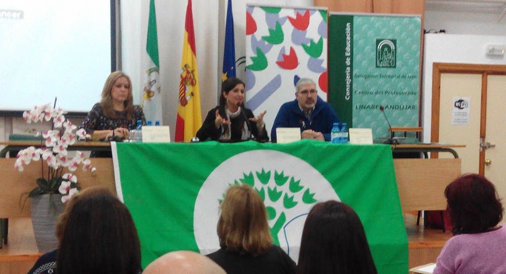 Presentan en Linares el programa de Ecoescuelas
