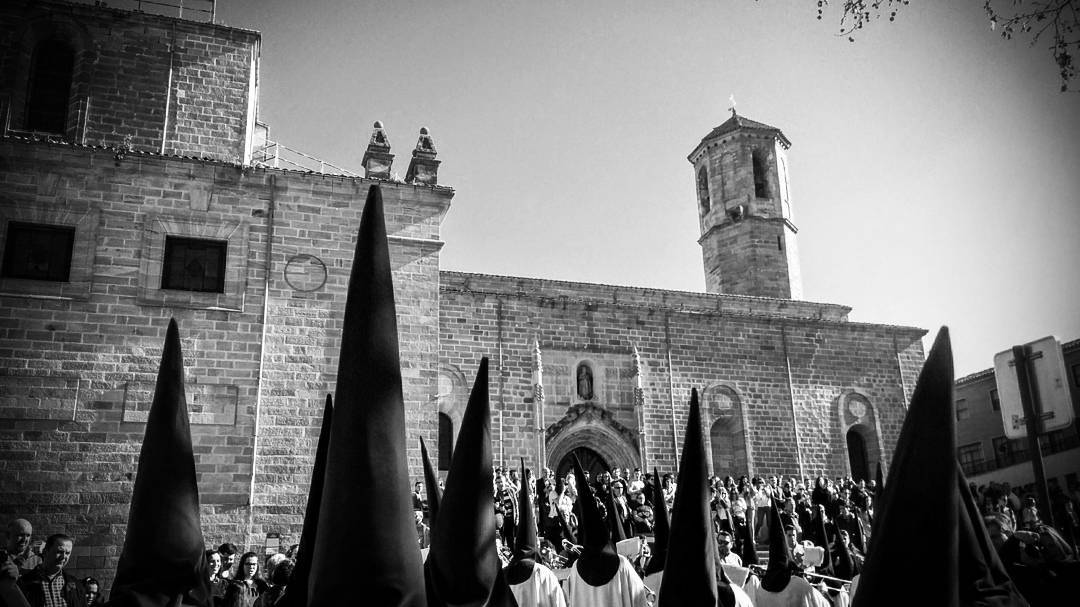 CRISIS CORONAVIRUS | El Coronavirus tumba la Semana Santa de Linares