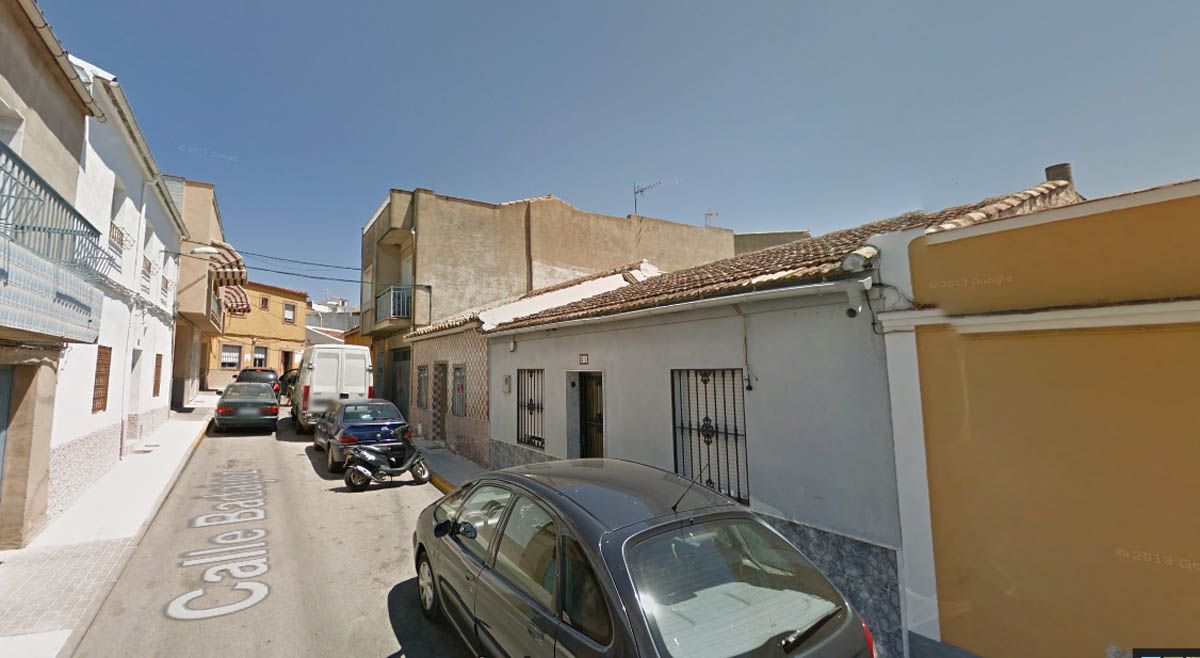 Incendio en una vivienda de la calle Badajoz