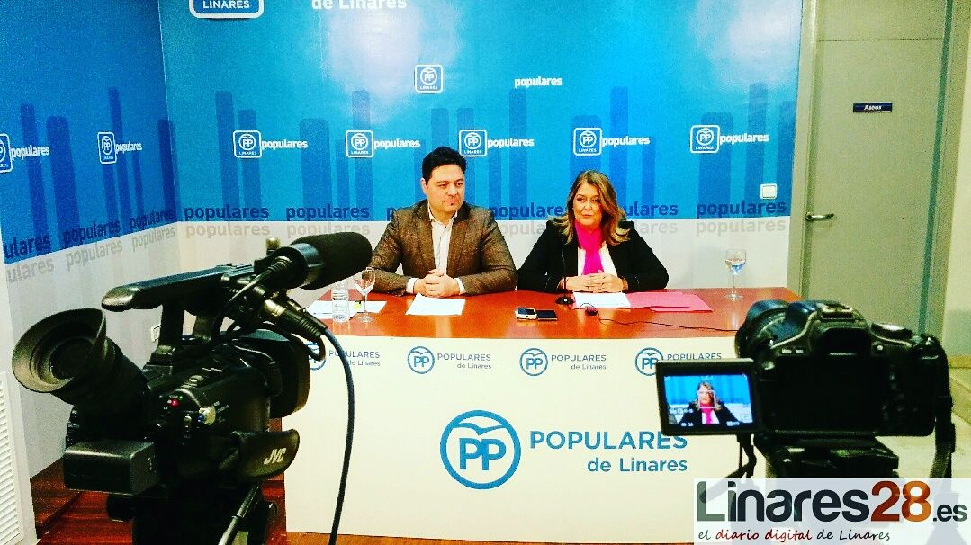 En estos momentos rueda de prensa del Partido Popular de #Linares