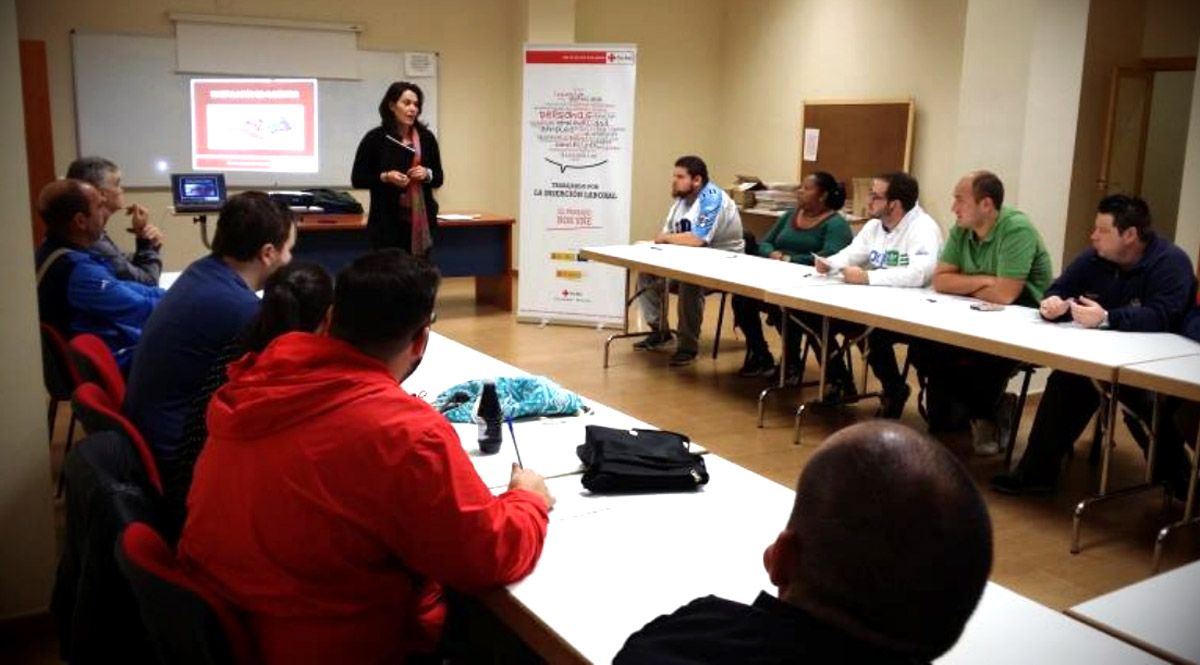 Intensa actividad de la Asamblea de Cruz Roja Linares