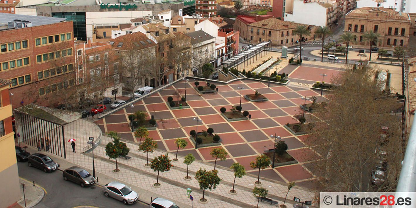 Repararán la superficie de la Plaza del Ayuntamiento por las filtraciones