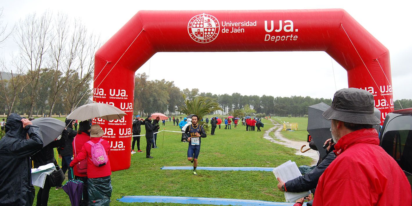 Fernando Carro y Carla Gallardo se proclaman Campeones de España Universitarios de Campo a Través en “La Garza”