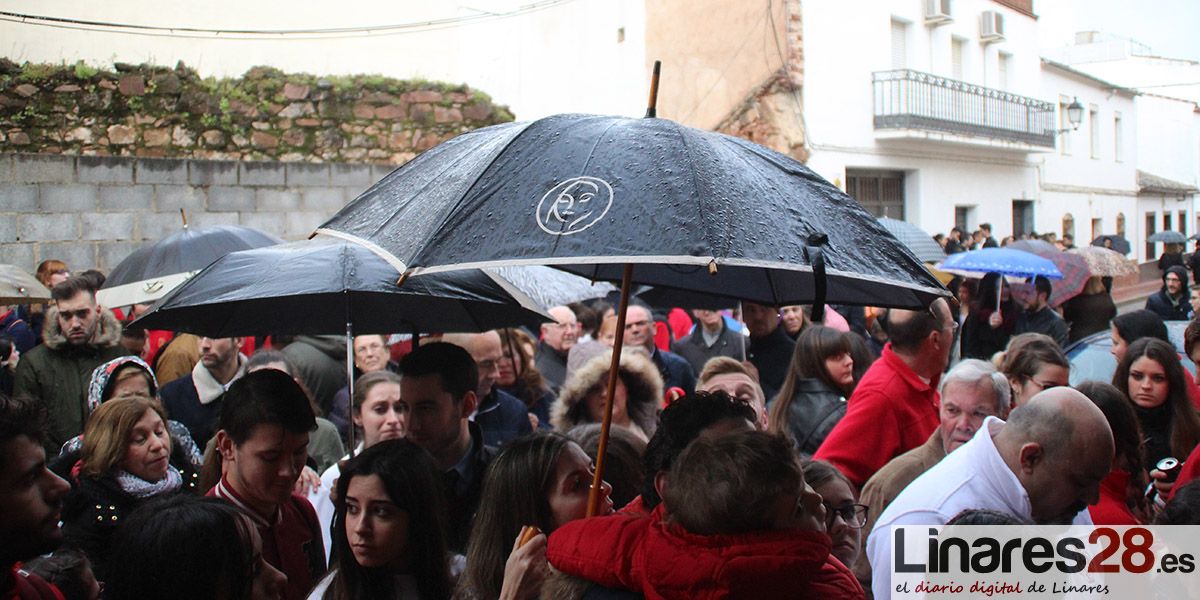 ADELANTO | La lluvia deja a ‘La Borriquilla’ en su templo