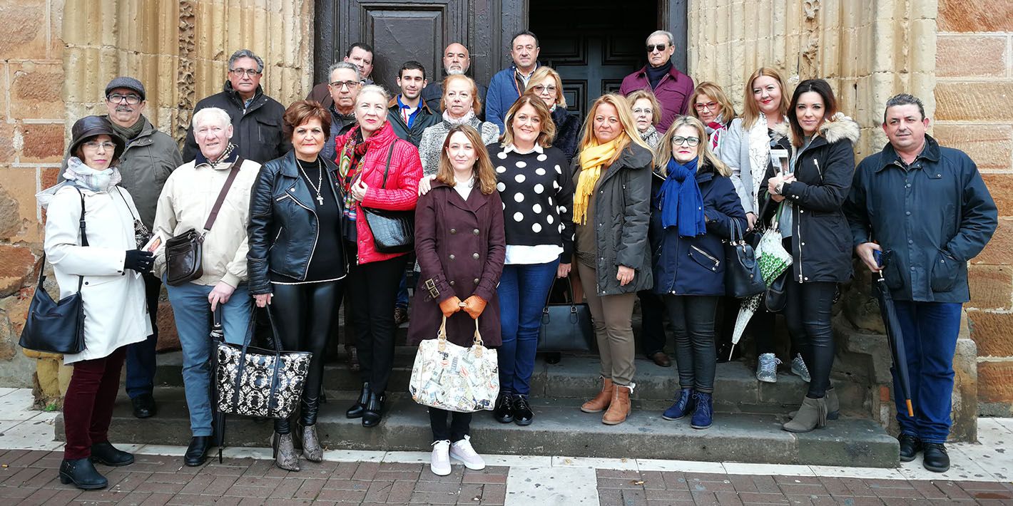 El Partido Popular realiza una visita guiada a la Basílica Menor de Santa María