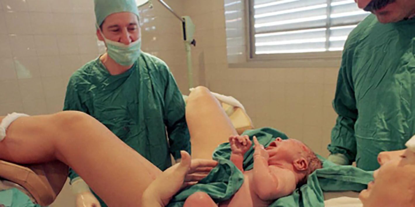 El Hospital de Linares atiende una media de 2,6 partos al día